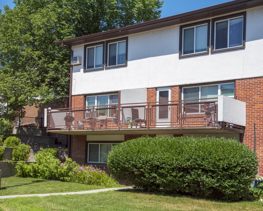 Photos and Video of Hanover Townhomes in St. Paul, MN